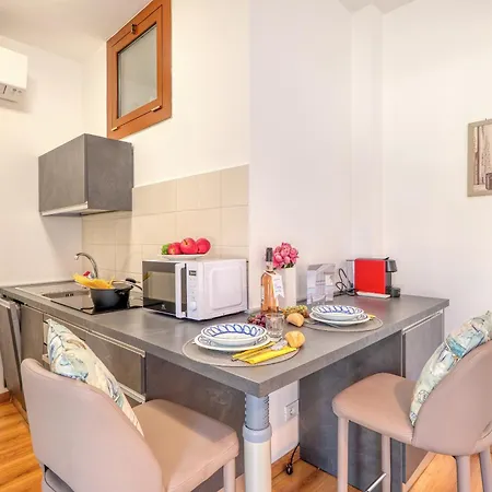 Casa Miraflores - Sanremo Wifi A/C - Happy Rentals Apartment